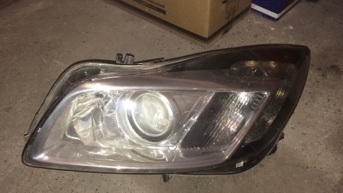Opel İnsignia Sağ Ön Far